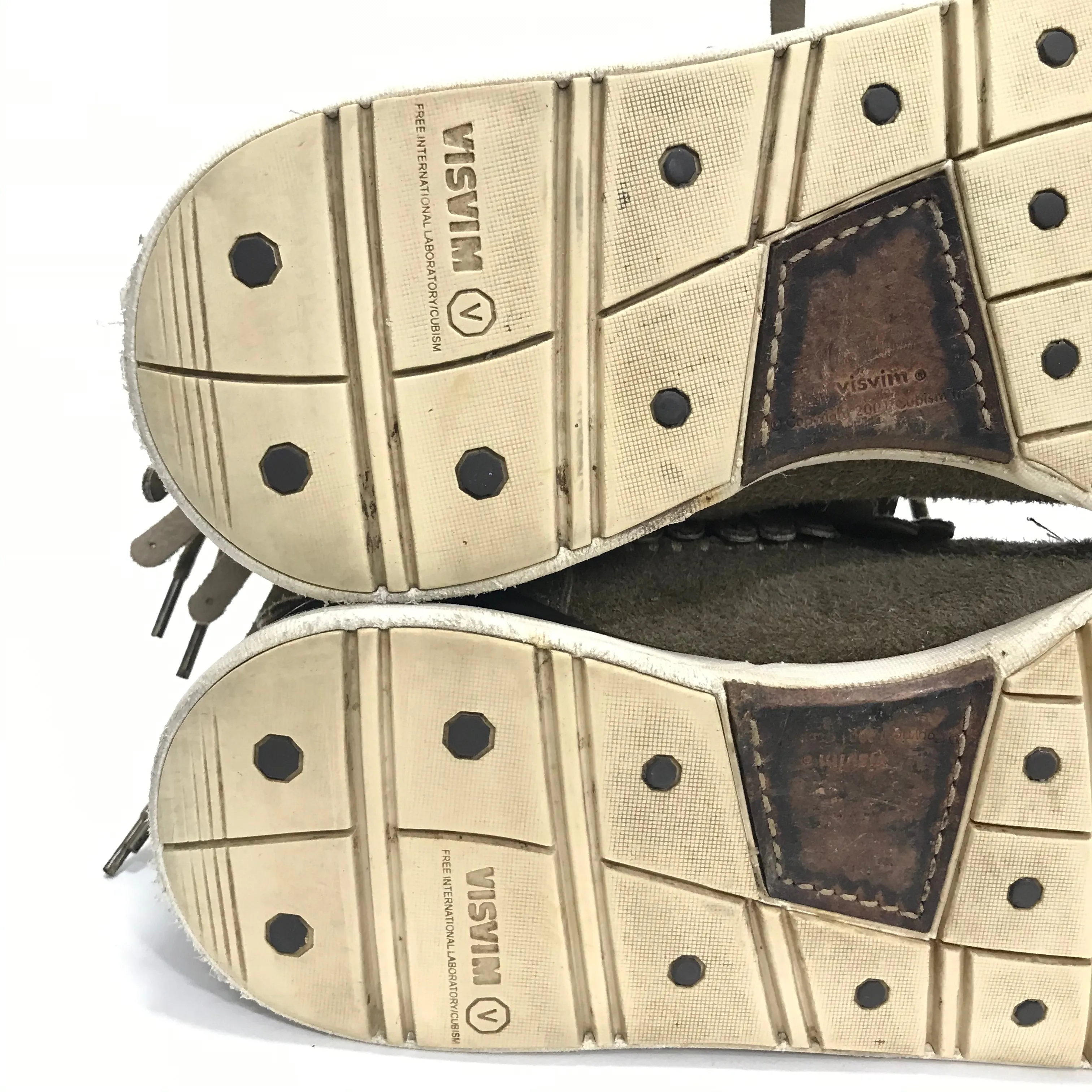 [11] Visvim FBT Shaman Folk Suede Sand