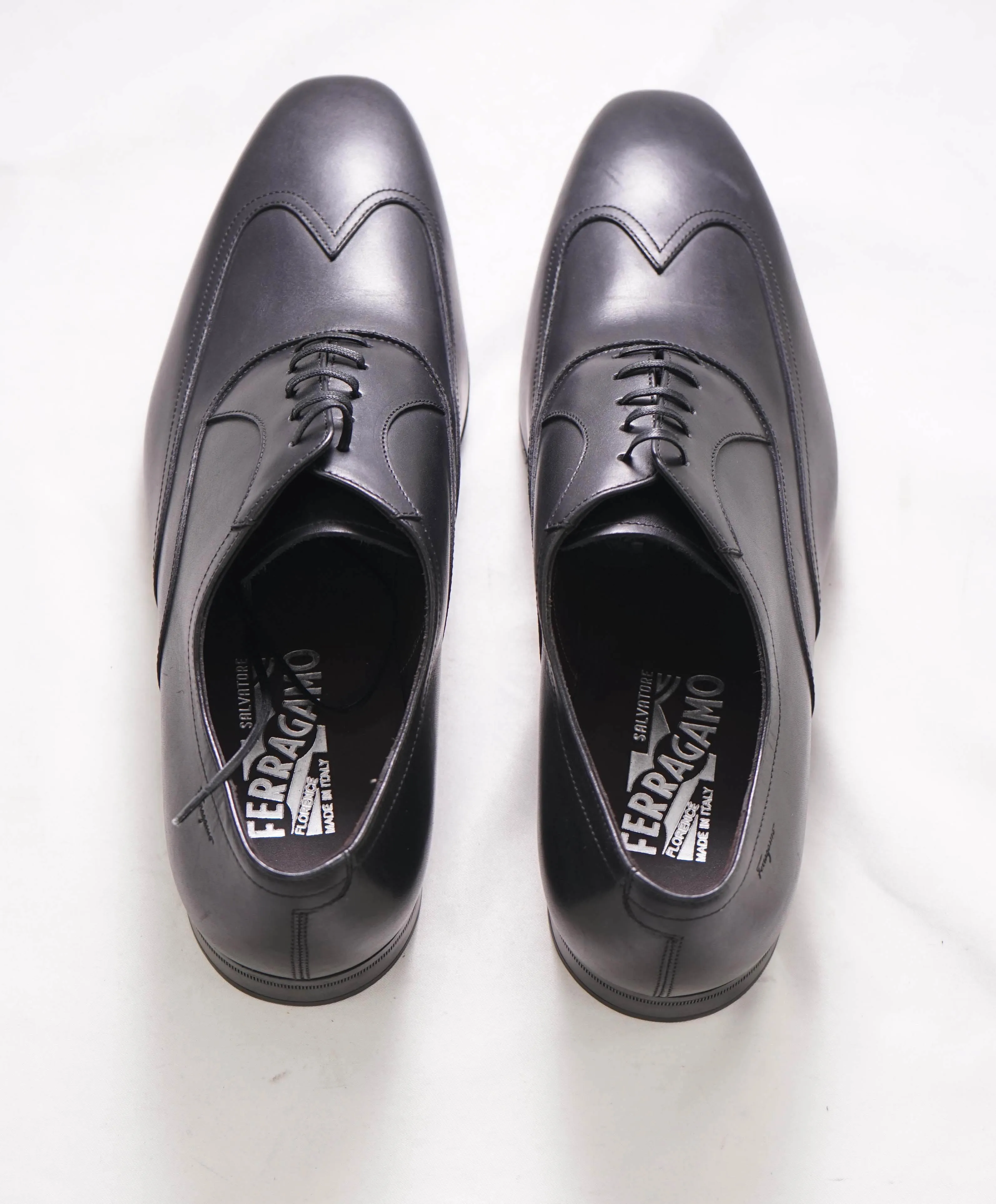 $850 SALVATORE FERRAGAMO -  Solid Wingtip Black Leather Oxfords - 8.5 US