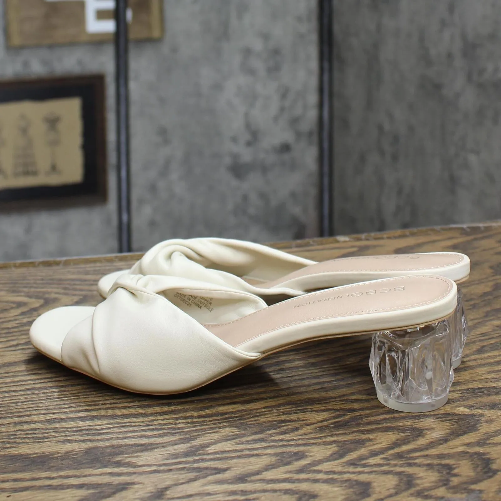 BCBGeneration Women's Mebba Heel Sandal Shoes GN226110 Cream Off White 7M