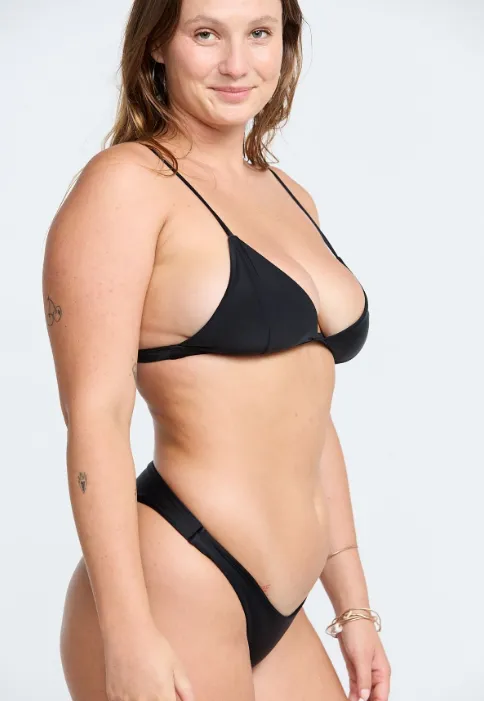 BENOA25 MIMI TOP - BLACK