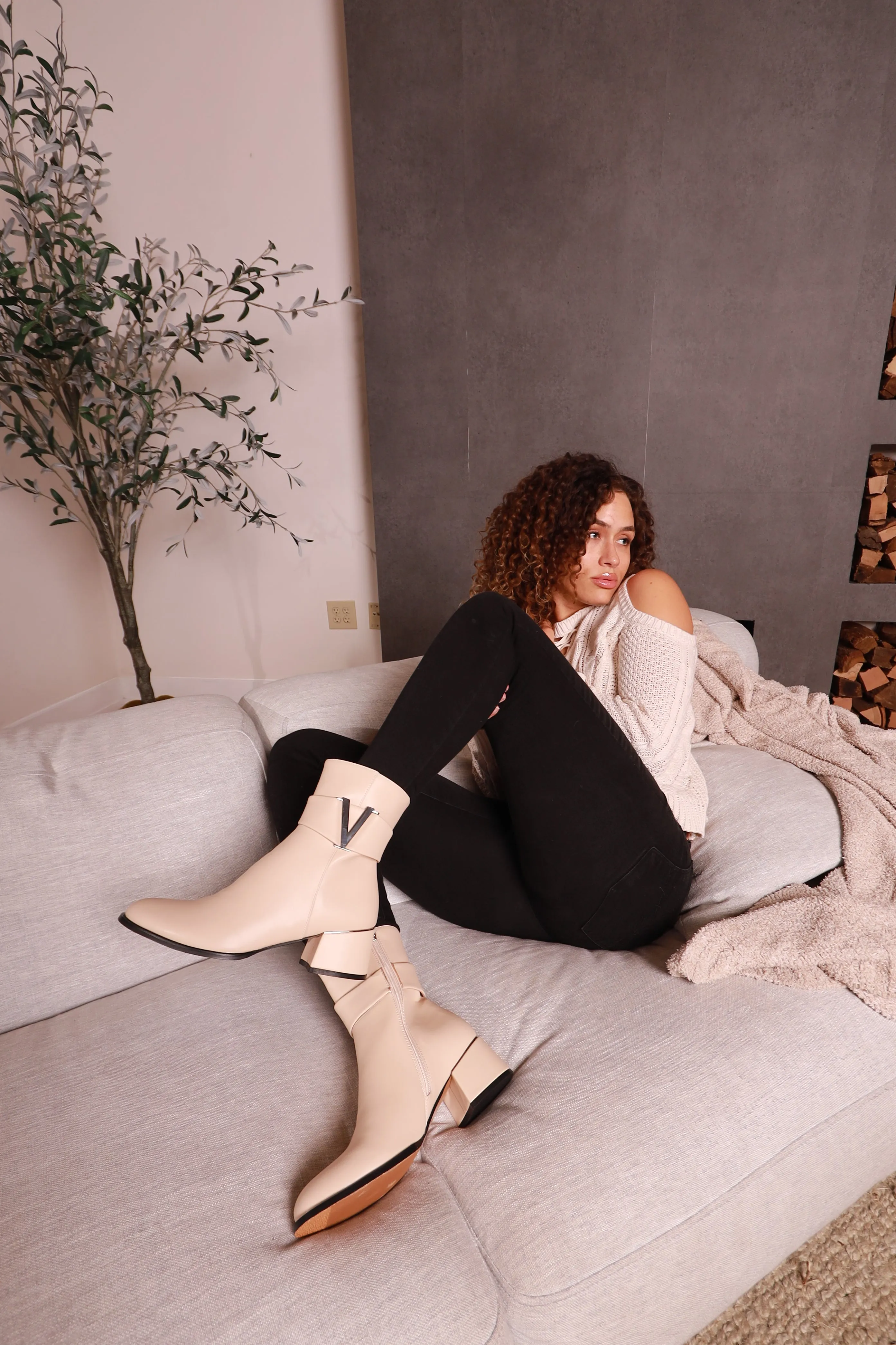 Cadence Booties Beige