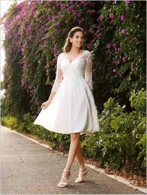 Chiffon Princess V-neck 3/4 Sleeves Short Wedding Dresses