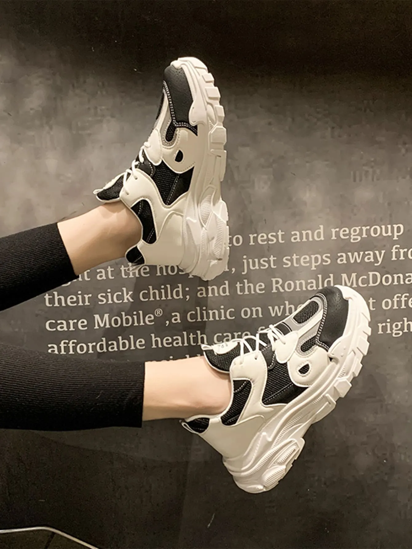 Colorblock Lace-up Front Chunky Sneakers - Black
