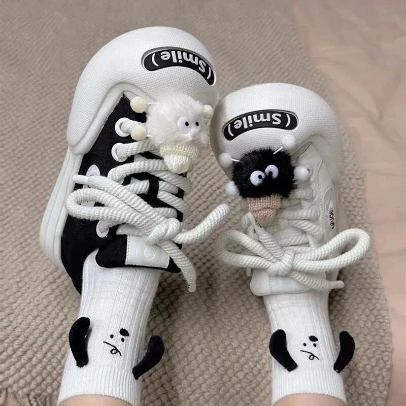 creamtopmall Casual Black & White Canvas Sneakers, Cute Round Head Unisex Shoes, Thick Shoe Lace with Charms Sneakers for Men and Women, Everyday Flats