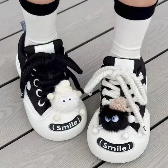 creamtopmall Casual Black & White Canvas Sneakers, Cute Round Head Unisex Shoes, Thick Shoe Lace with Charms Sneakers for Men and Women, Everyday Flats