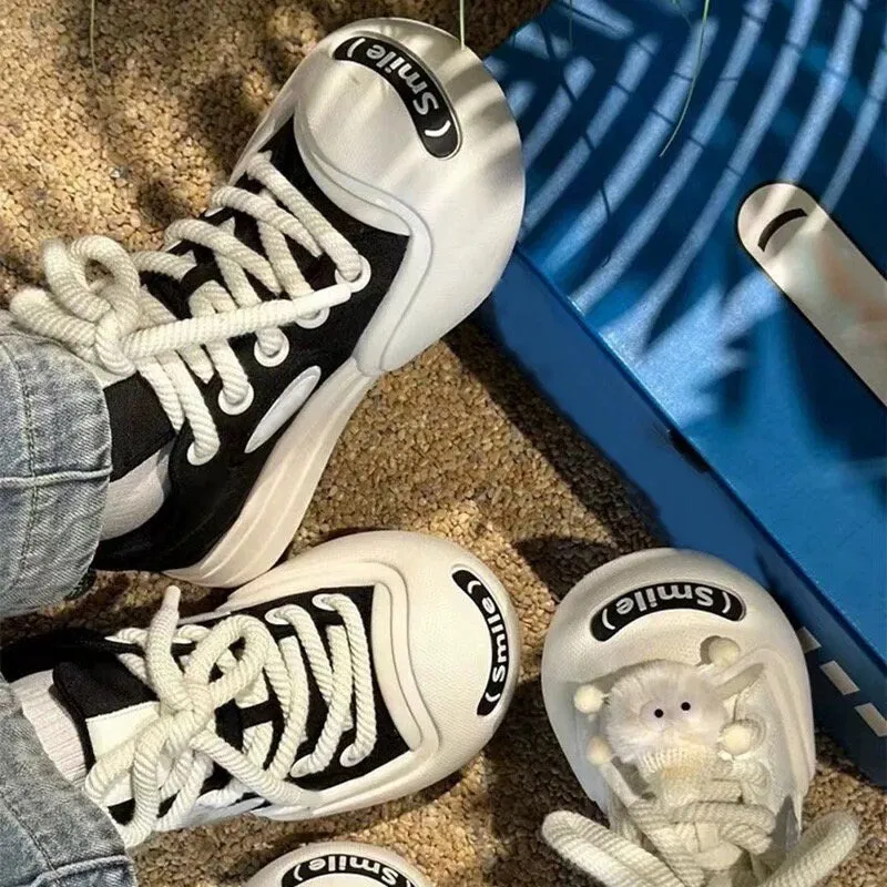 creamtopmall Casual Black & White Canvas Sneakers, Cute Round Head Unisex Shoes, Thick Shoe Lace with Charms Sneakers for Men and Women, Everyday Flats