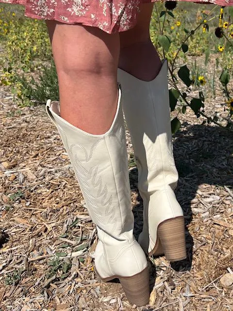 Dakota Ivory Boots