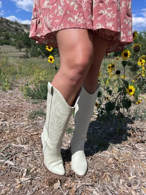 Dakota Ivory Boots