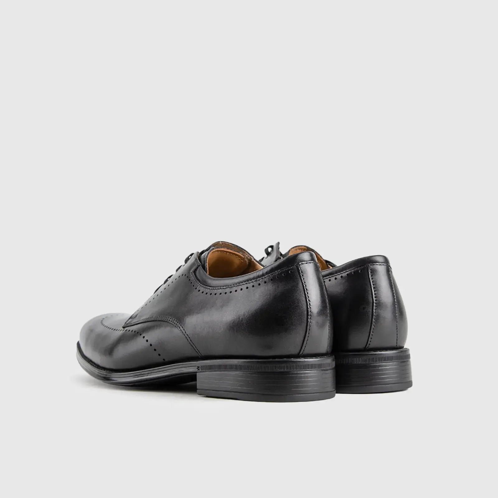 FLORSHEIM AMELIO PERF WING BLACK