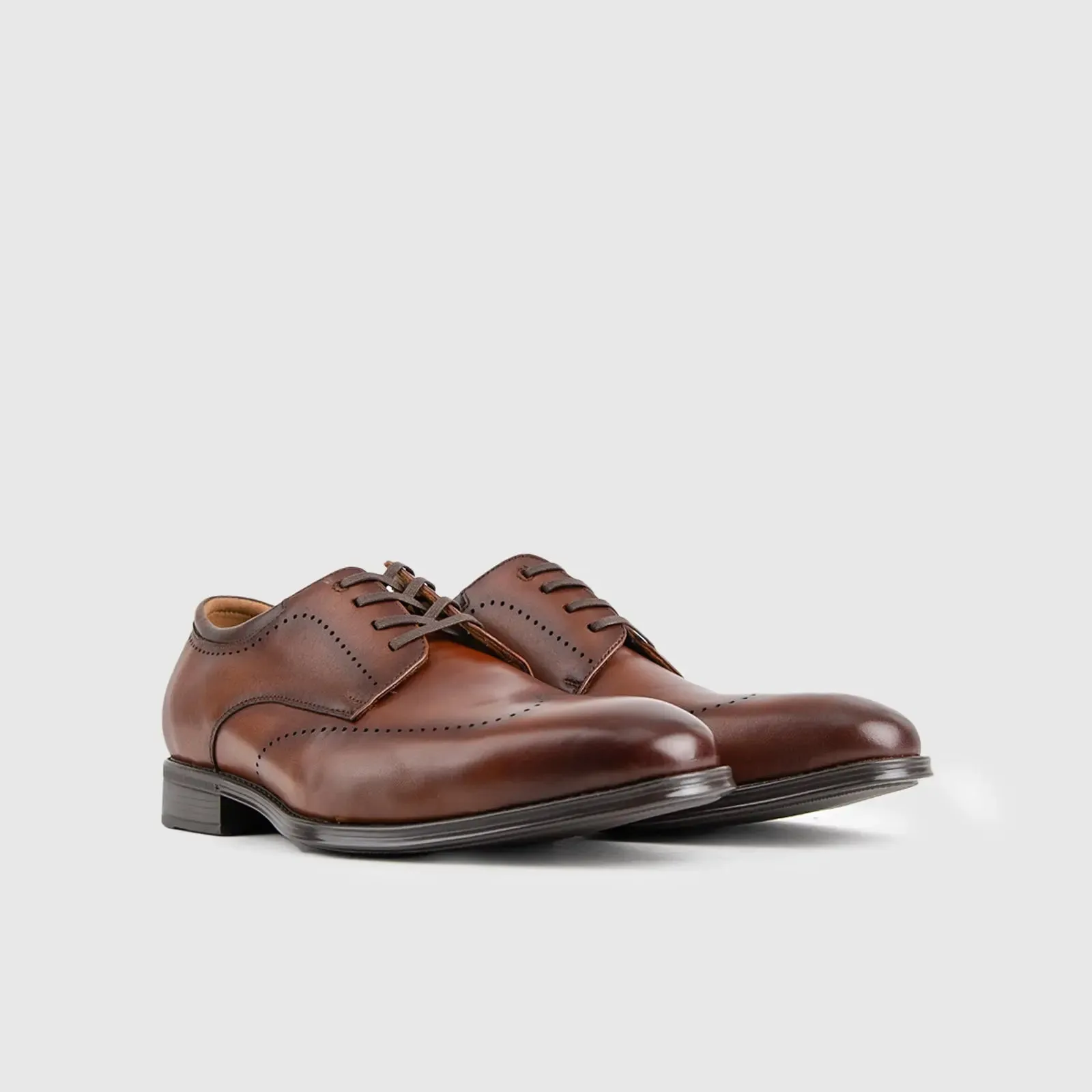 FLORSHEIM AMELIO PERF WING COGNAC
