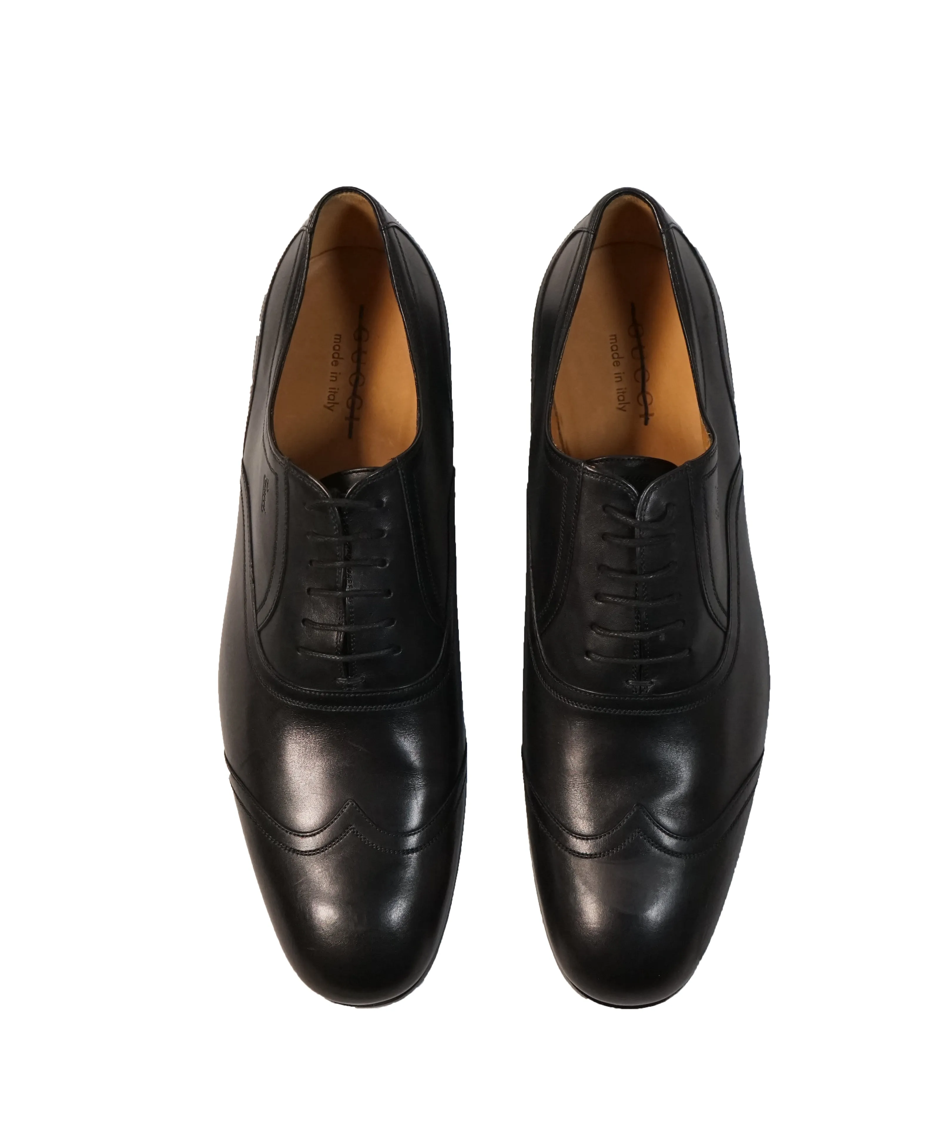 GUCCI - Wingtip Embossed Logo Wingtip Oxfords - 10