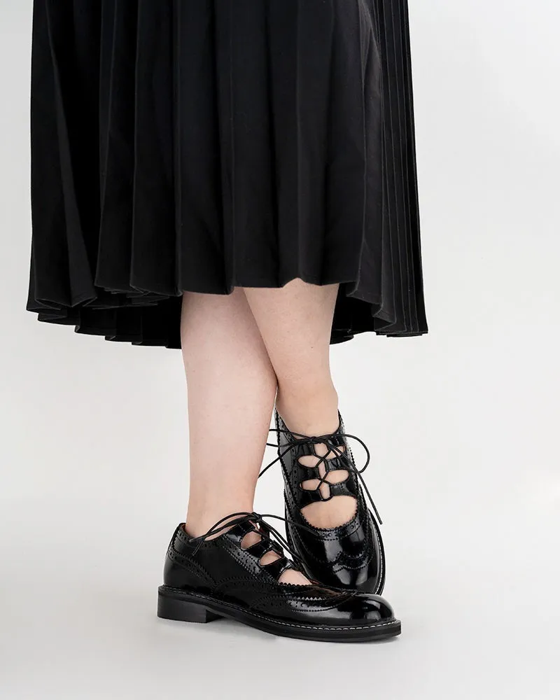 Lace-up Wingtip Perforated Leather Oxfords