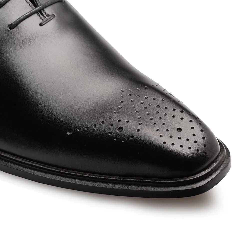 Medallion Toe Calf Oxford