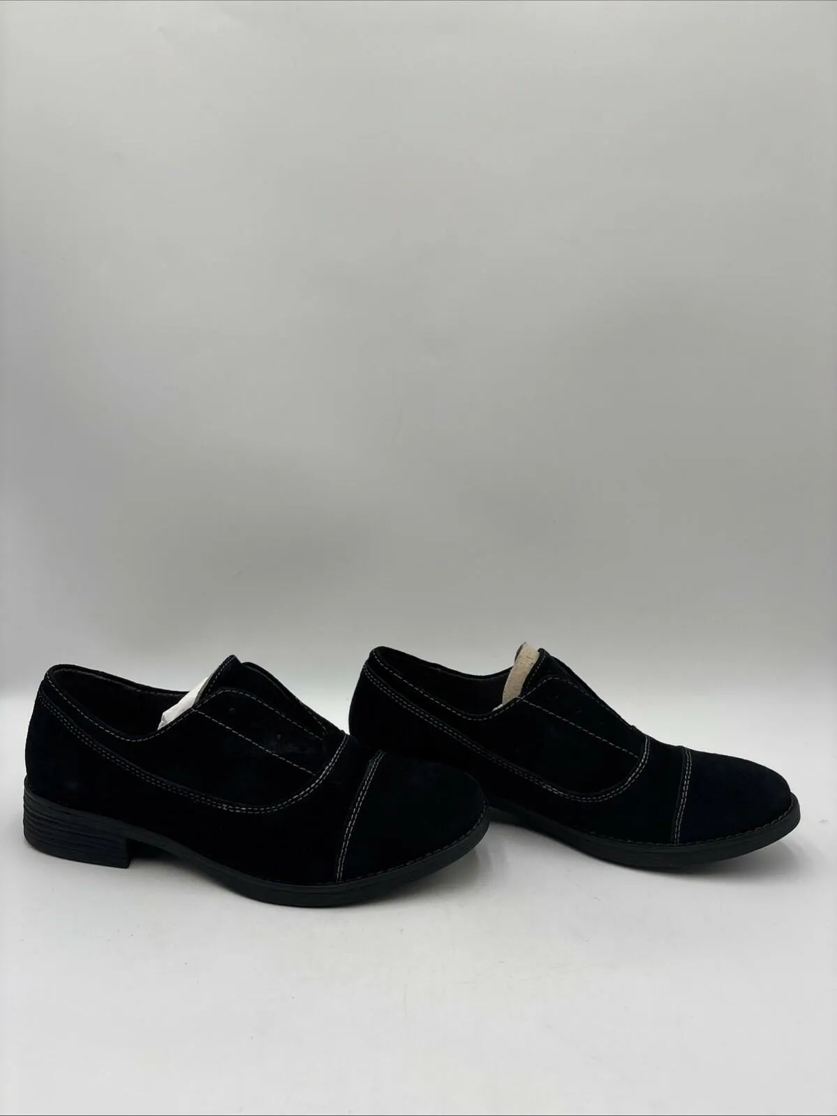 NWOB EuroSoft Tanya Women's Laceless Suede Oxfords Shoes Black Size 8M