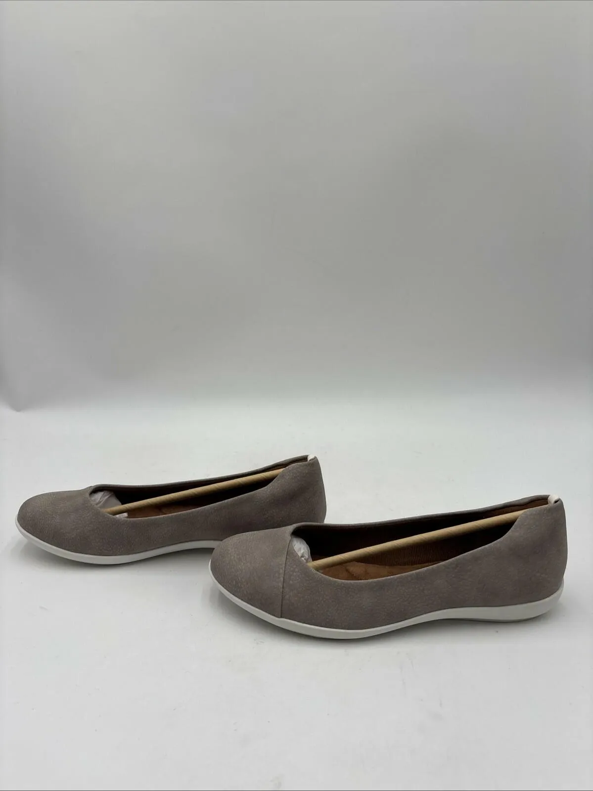 NWOB Eurosoft Women’s Manila Flats Cloudy Nubuck Size 6M/37