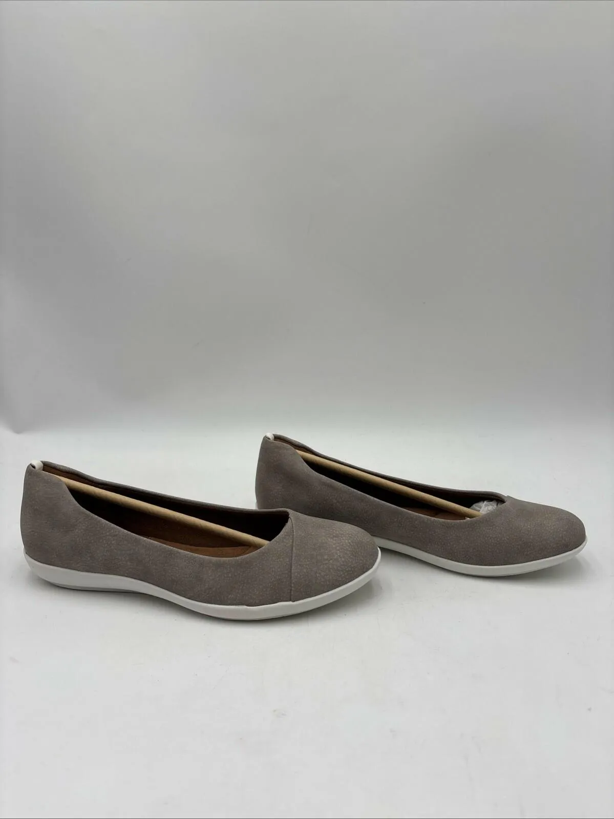 NWOB Eurosoft Women’s Manila Flats Cloudy Nubuck Size 6M/37