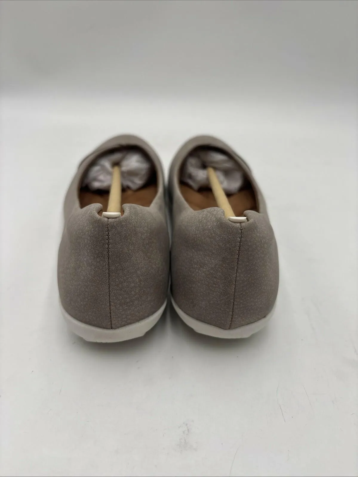 NWOB Eurosoft Women’s Manila Flats Cloudy Nubuck Size 6M/37