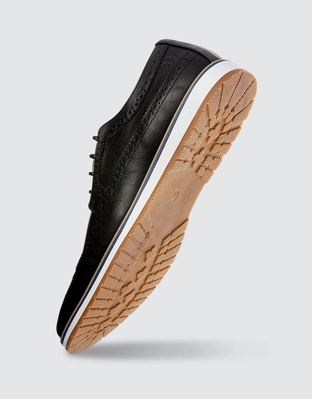 Ornate Wingtip Casual Oxford Shoes