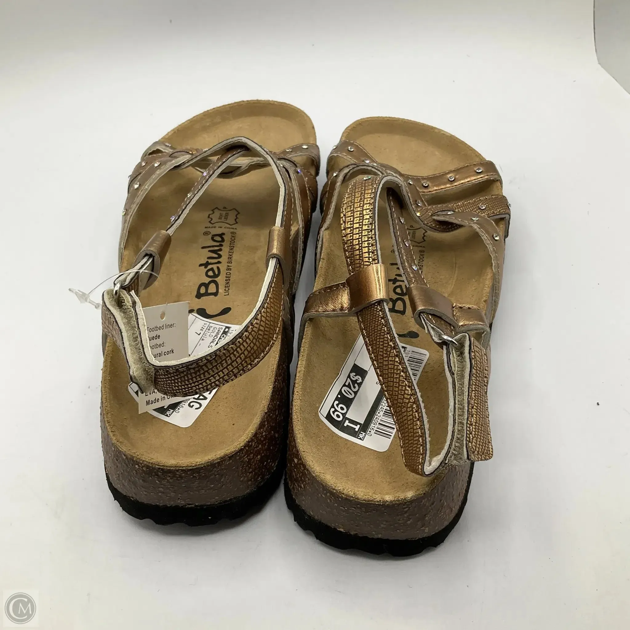 Sandals Flats By Cmb In Gold, Size: 7