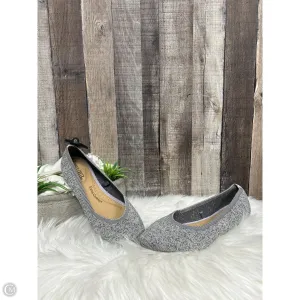 Shoes Flats By Falls Creek In Grey, Size: 8.5