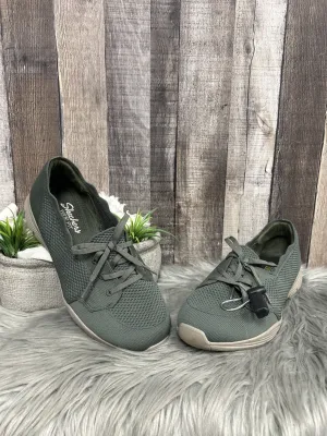 Shoes Flats By Skechers  Size: 10