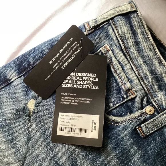 Silver High Note Skinny Jean NWT Size 33