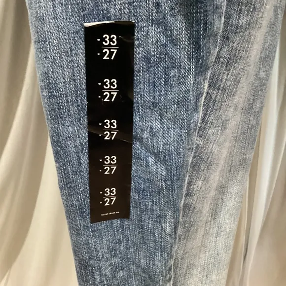 Silver High Note Skinny Jean NWT Size 33