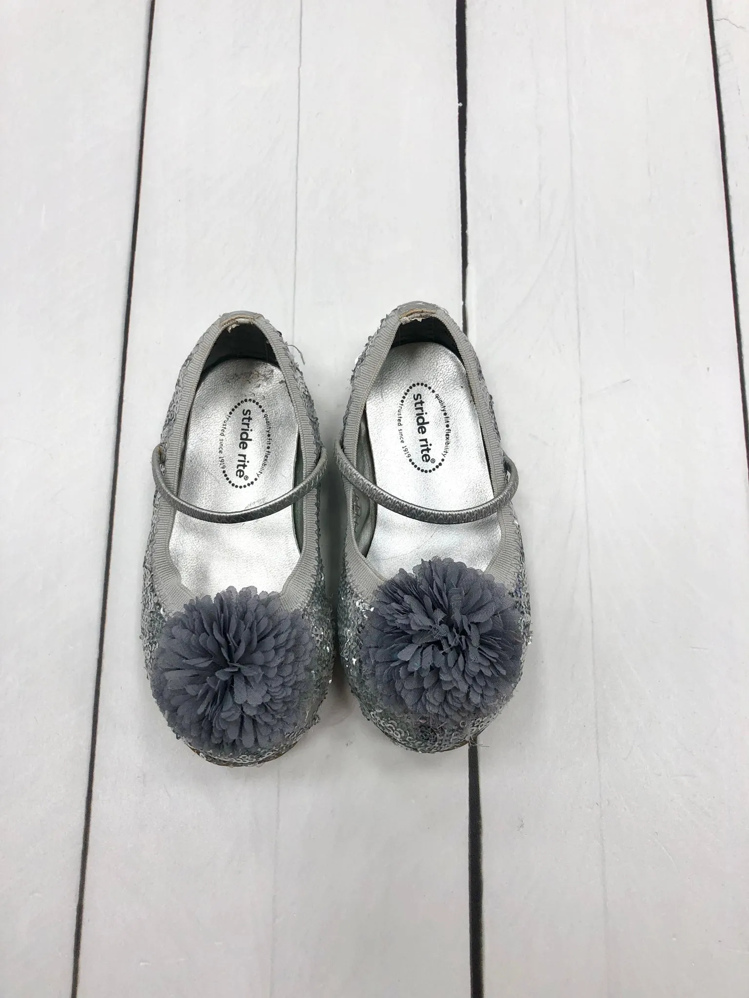 Stride Rite Silver Child Shoe Size 6 Flats