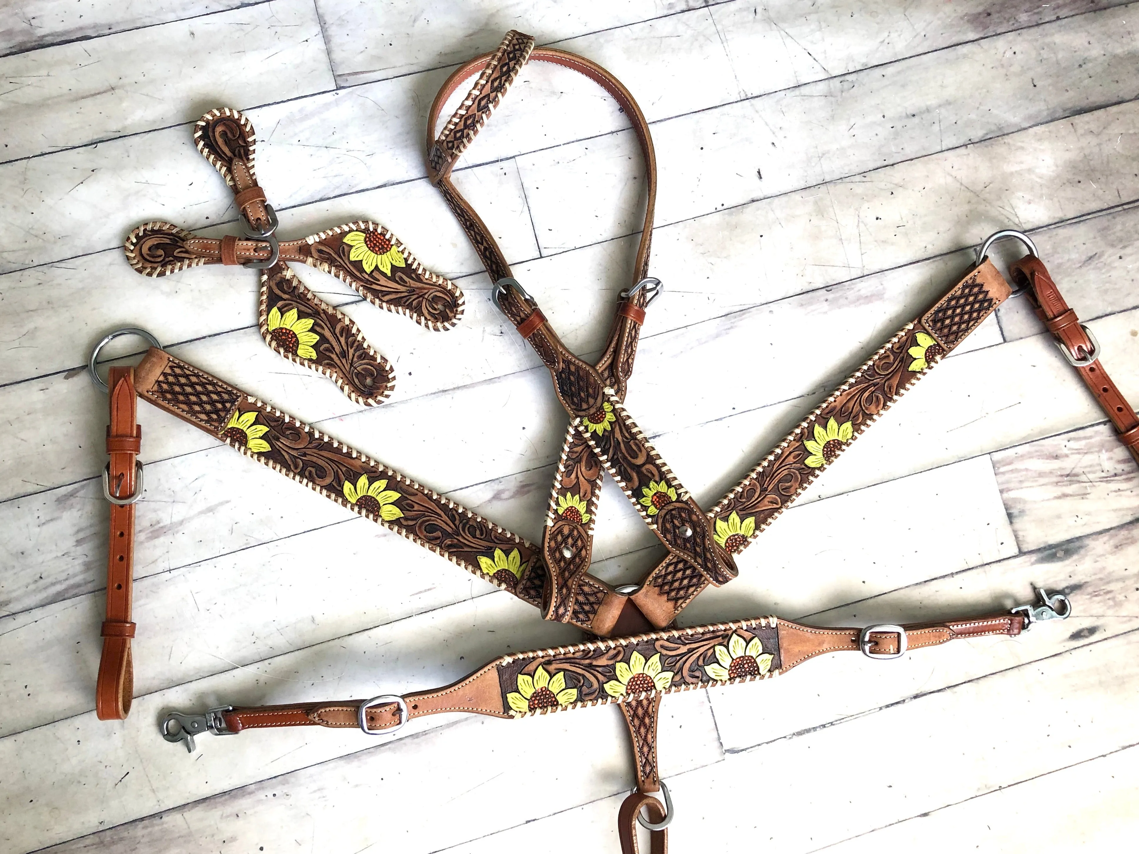 Sunflower Whip Stitch Tack Set