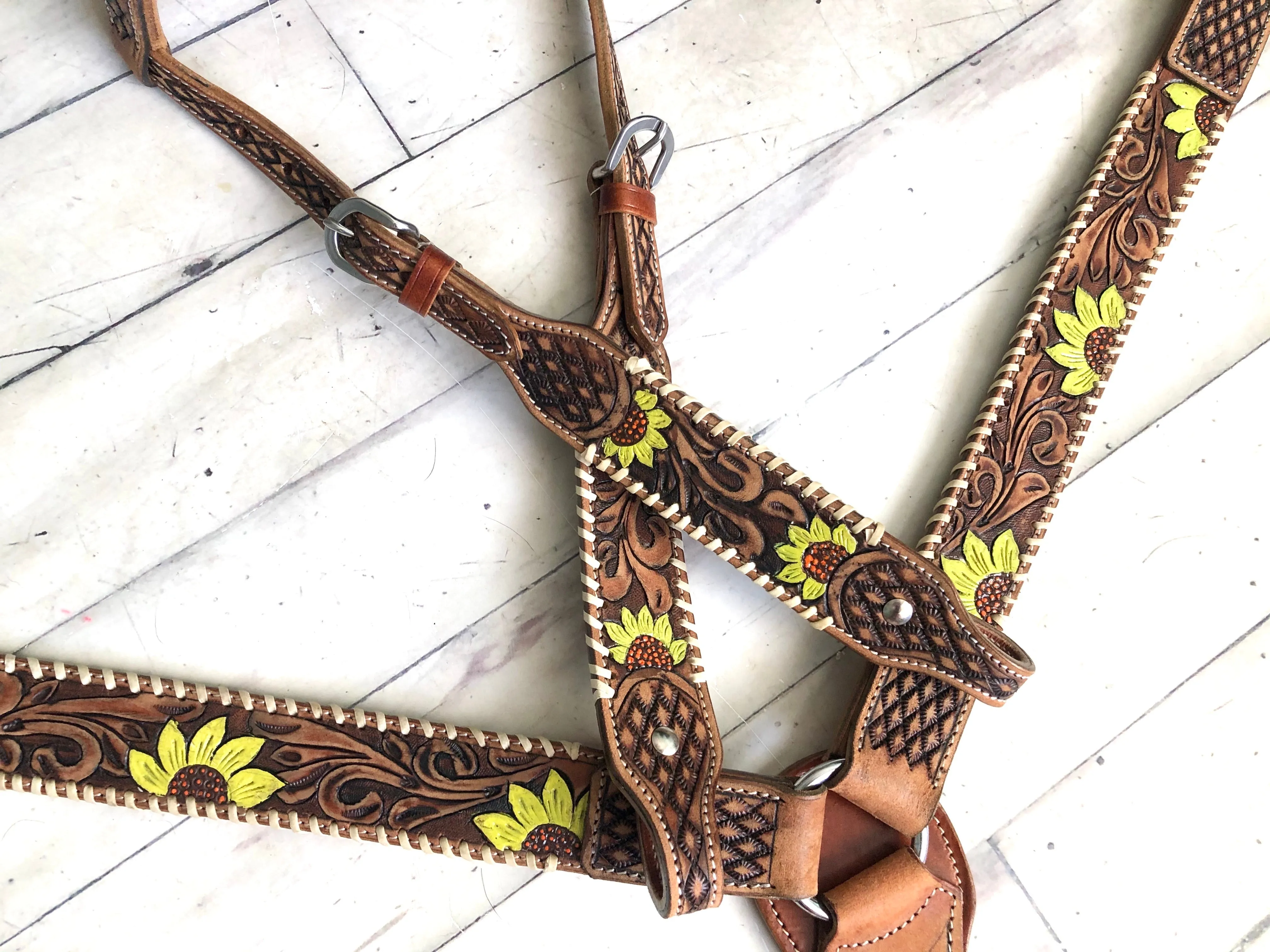 Sunflower Whip Stitch Tack Set