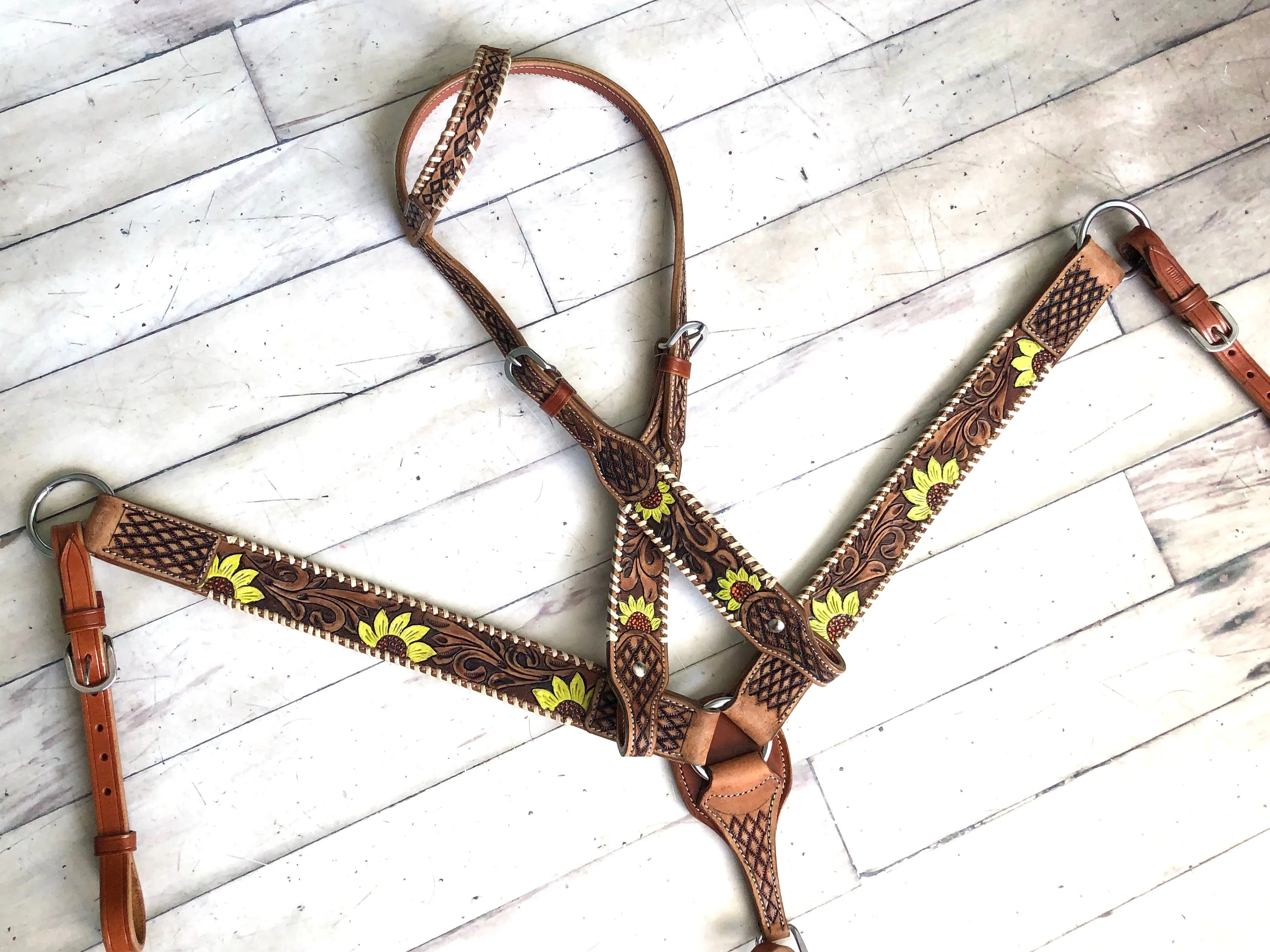 Sunflower Whip Stitch Tack Set