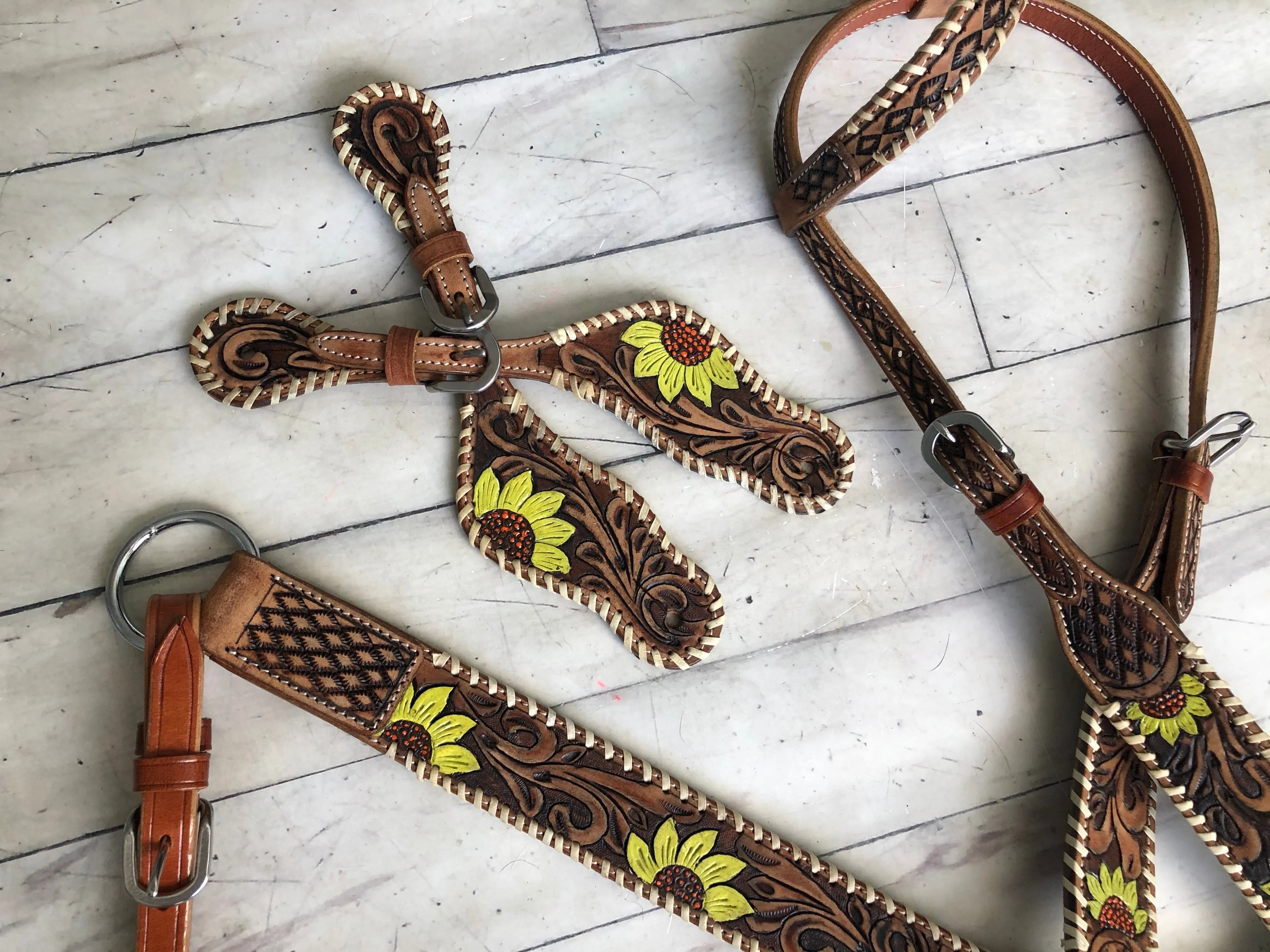 Sunflower Whip Stitch Tack Set