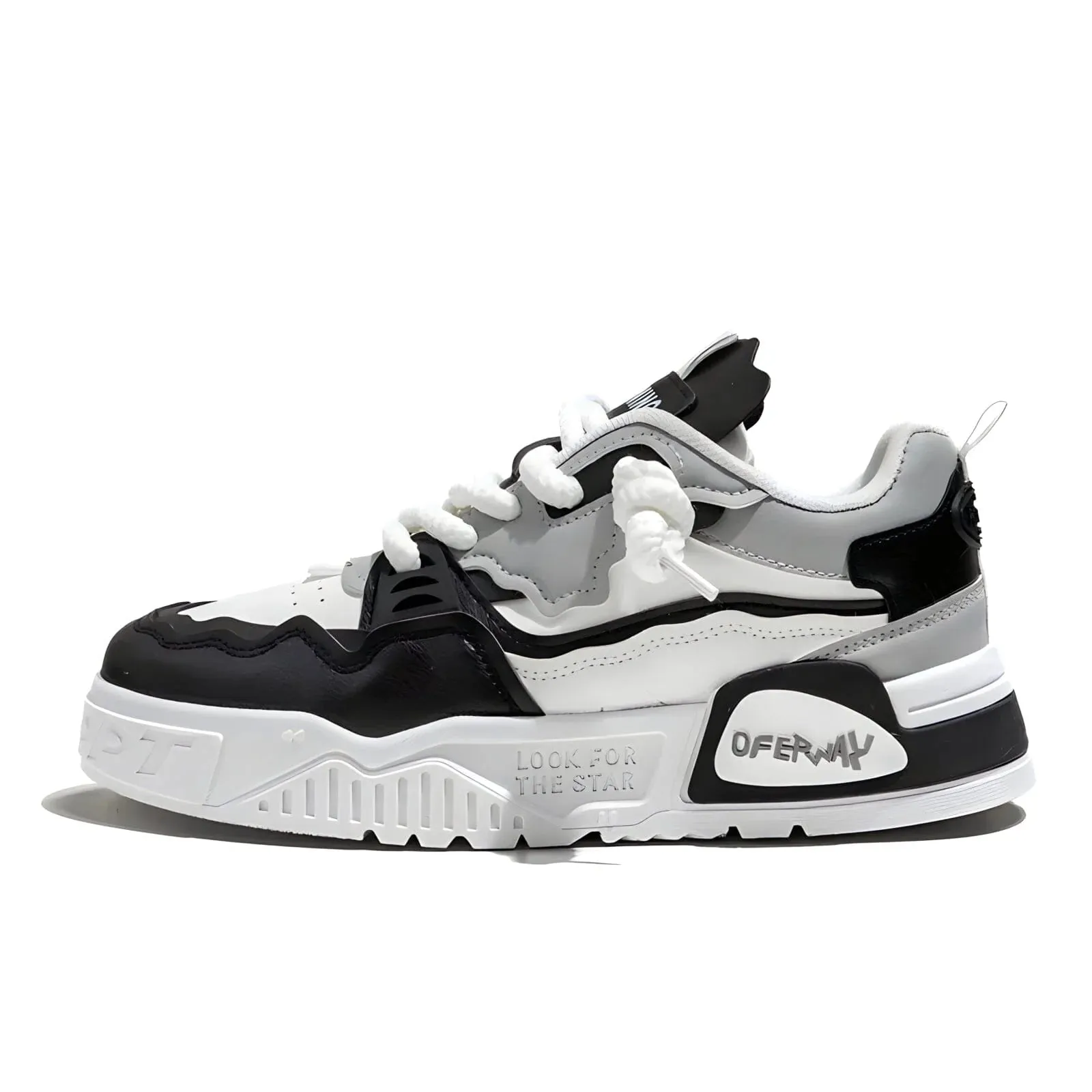 The Vinci Laced Sneakers