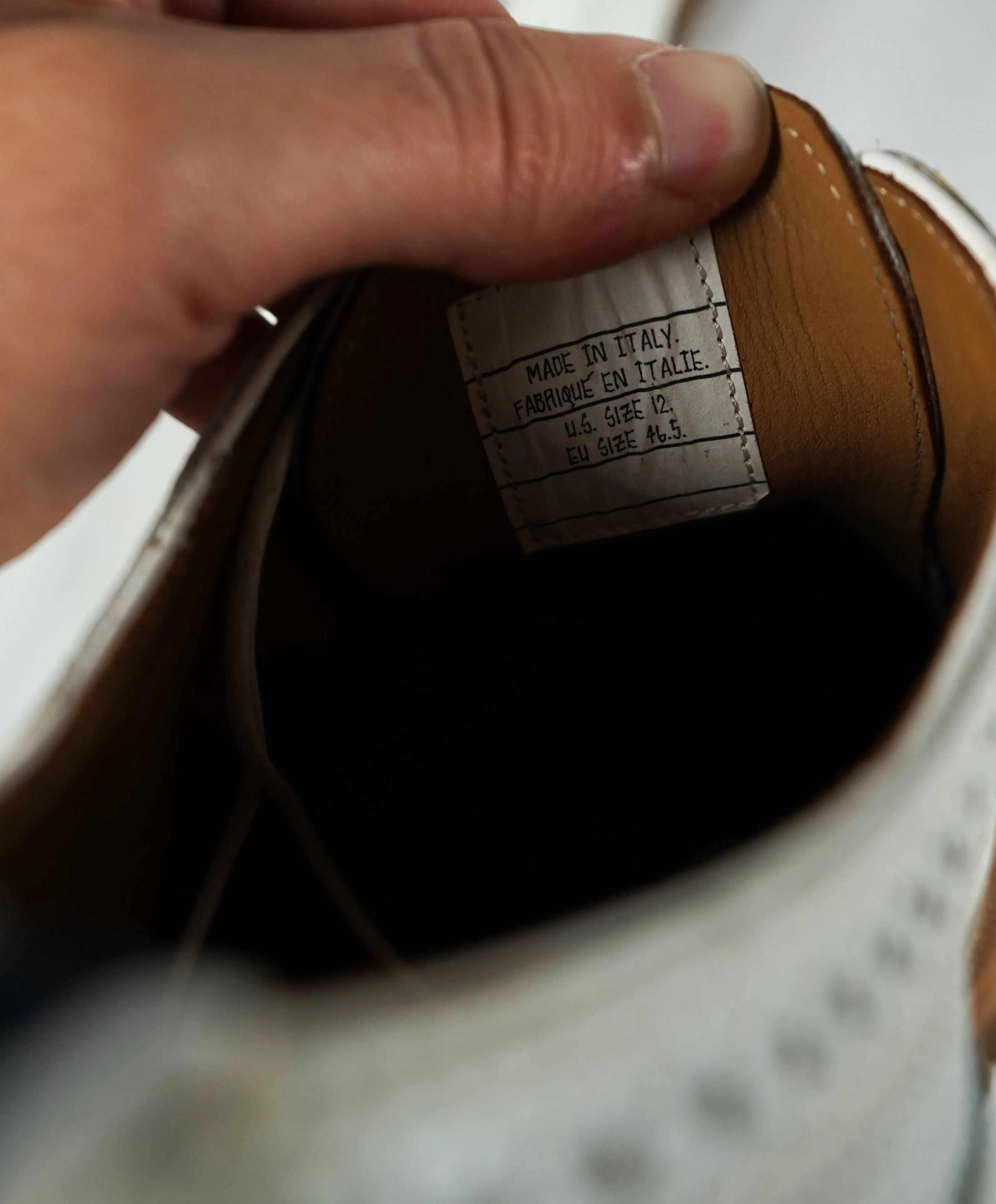 THOM BROWNE - Pebbled Leather Brogue Wingtip LOGO Oxfords - 12