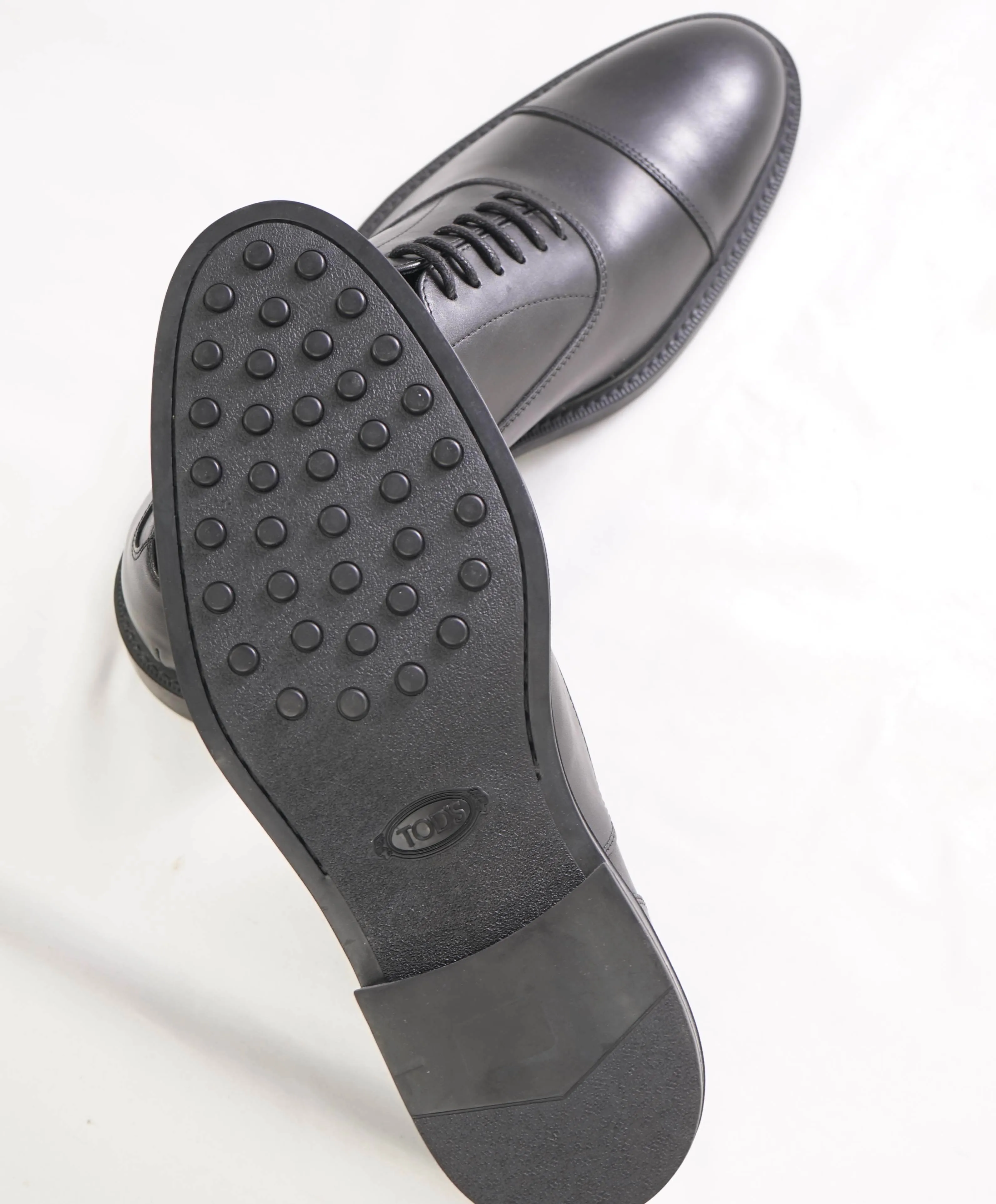 TOD’S - Solid Black Classic Cap Toe Lace-Up Oxfords - 10 US (9 IT)