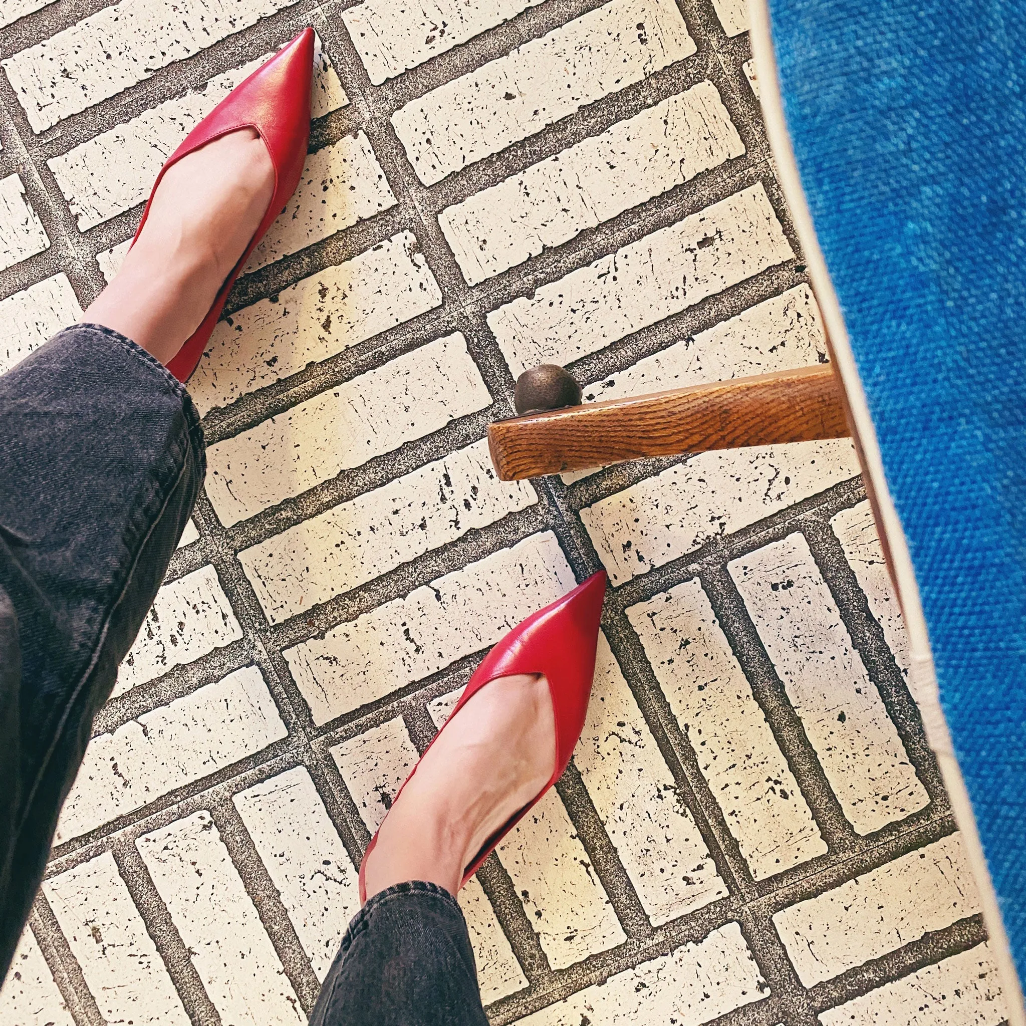 Vivienne Pointed Toe Flats in Red